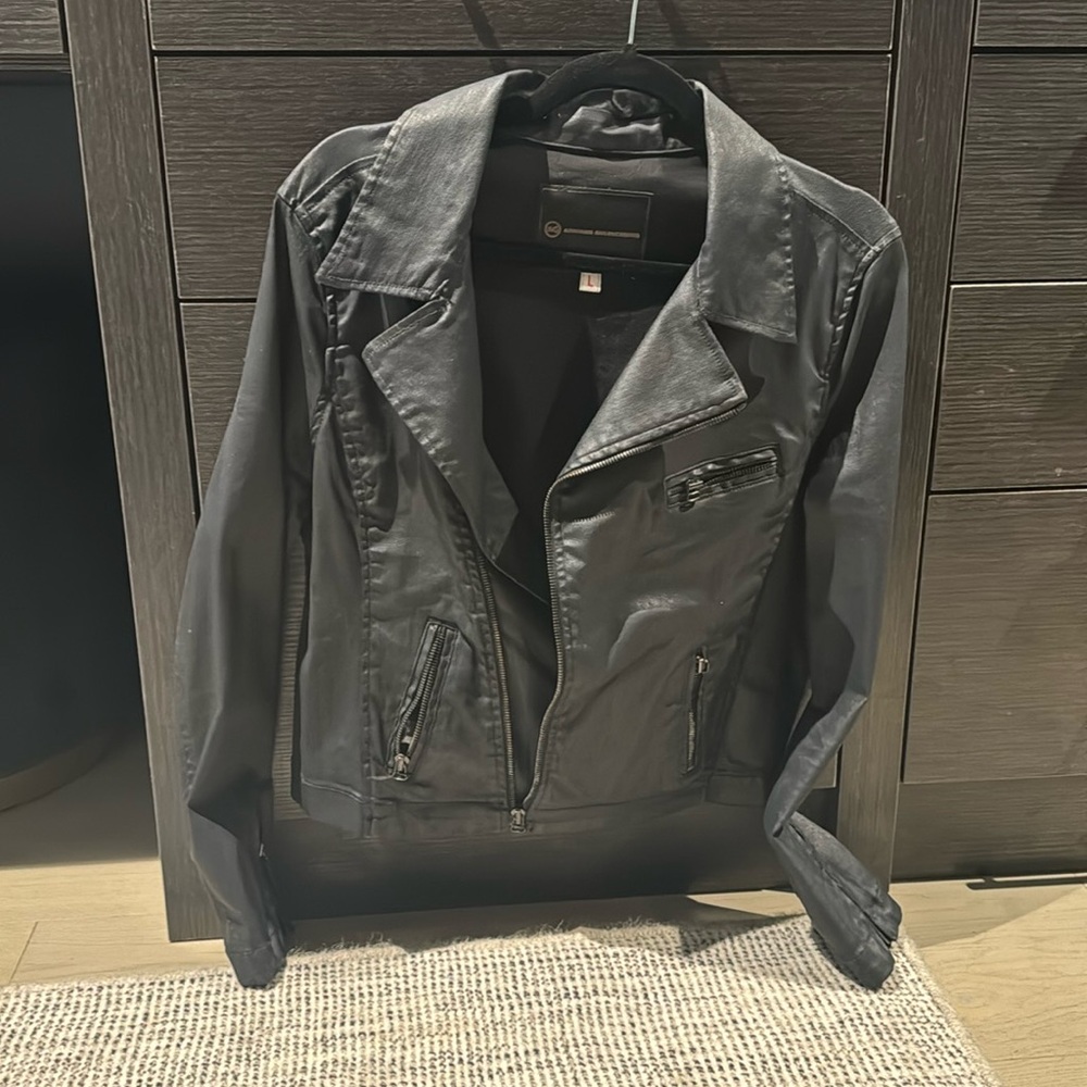 Fall bomber jacket